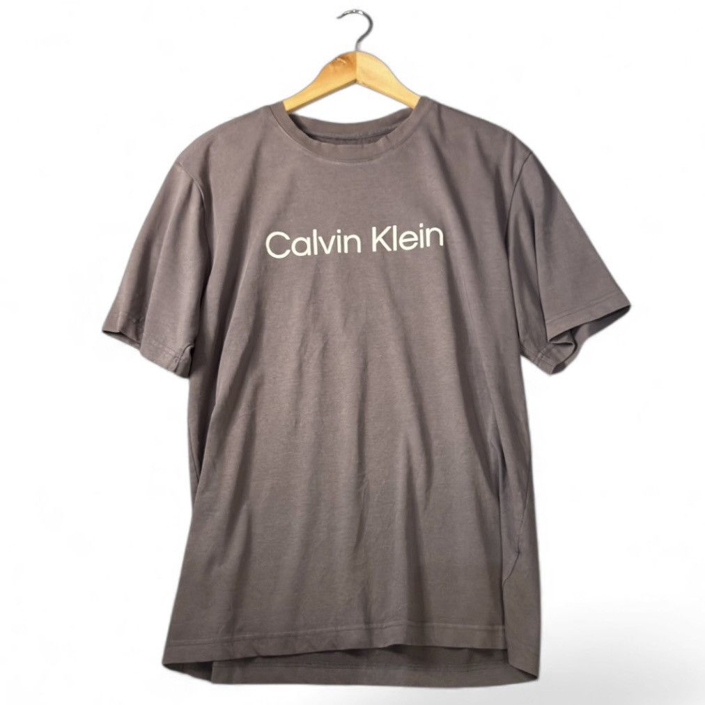 Calvin Klein 205W39NYC Archive Calvin Klein Basic Faded DistressedTee Size US XL / EU 56 / 4 - 1 Thumbnail