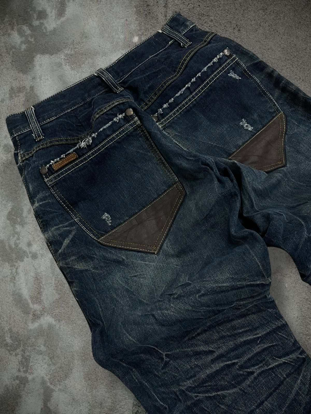 Japanese Brand Vintage Authentic Designer Japan Rapanui Distressed Denim Size US 29 - 15 Thumbnail
