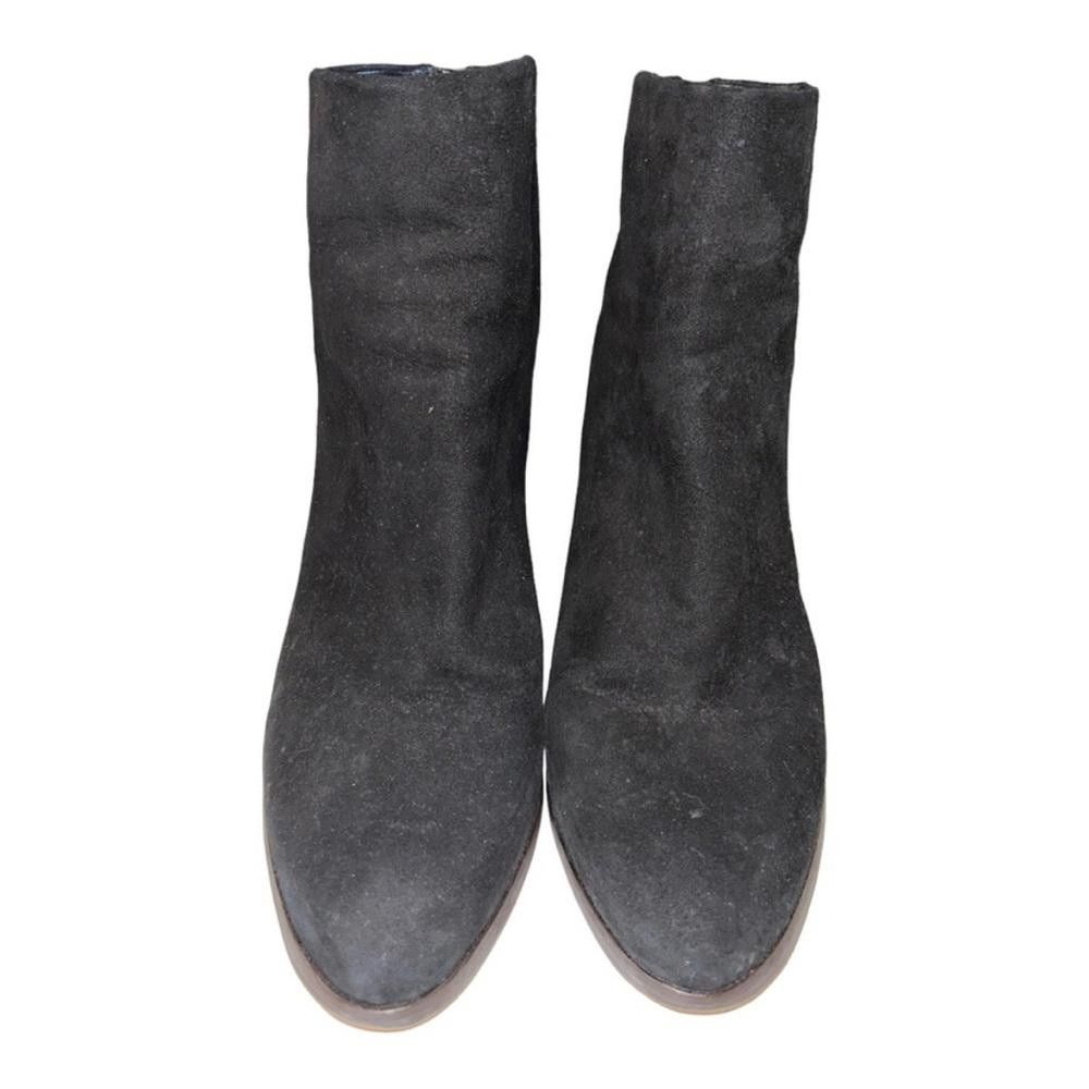 Ted Baker Ted Baker l Black Suede Leather Bootie W Gold Heel Size 9 Size US 9 / IT 39 - 4 Thumbnail