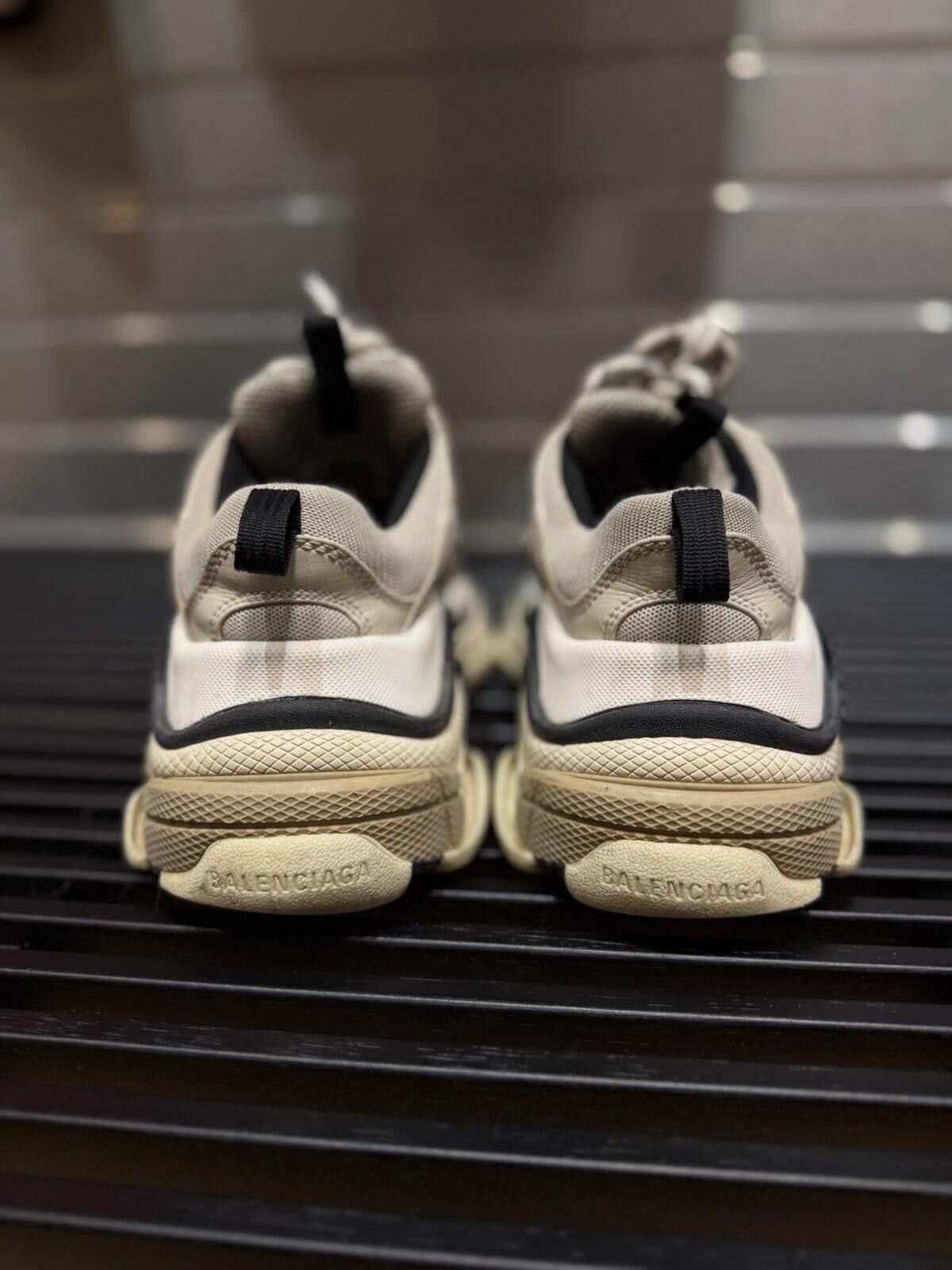 Balenciaga Balenciaga Triple S Chunky Sneakers Size 35EU/5US (W) Size US 5 / IT 35 - 3 Thumbnail