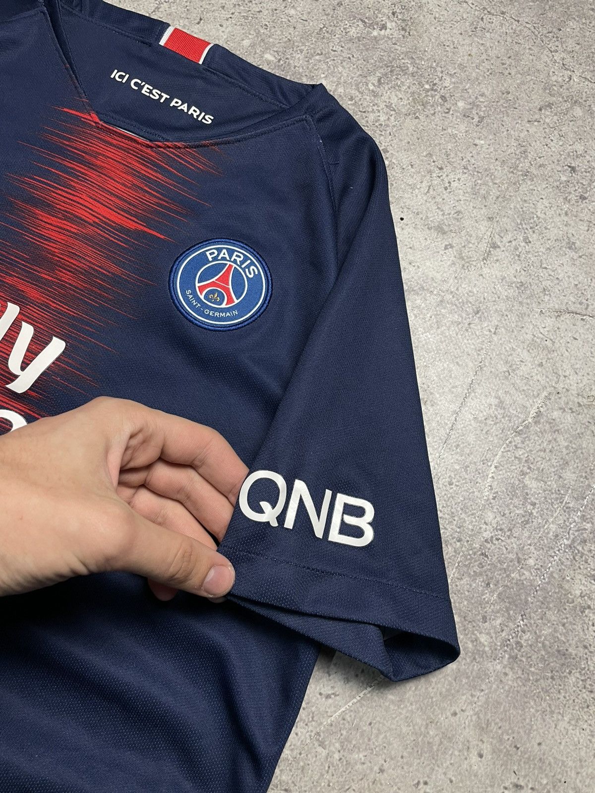 Nike 2018/19 PSG Jersey #7 Mbappe Small Nike Paris Saint Germain Size US XS / EU 42 / 0 - 6 Thumbnail