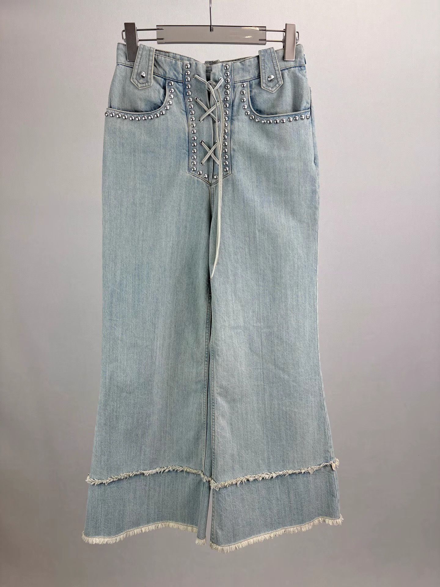 Miu Miu MIUMIU Back Leather Tag Wide-Leg Jeans K1 Size 26" / US 2 / IT 38 - 1 Thumbnail