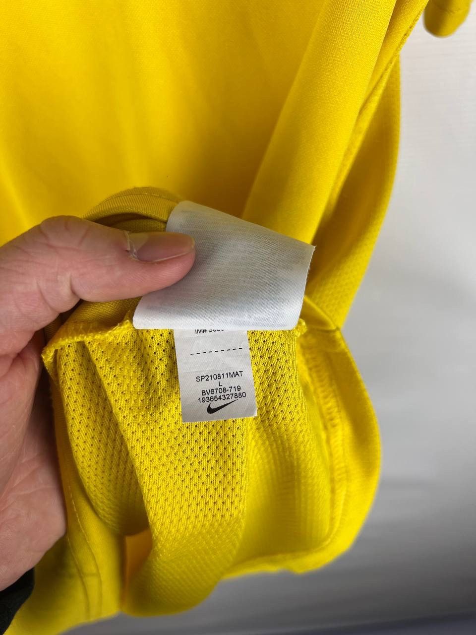 Nike Chelsea Nike train jersey t-shirt size L Size US L / EU 52-54 / 3 - 4 Thumbnail