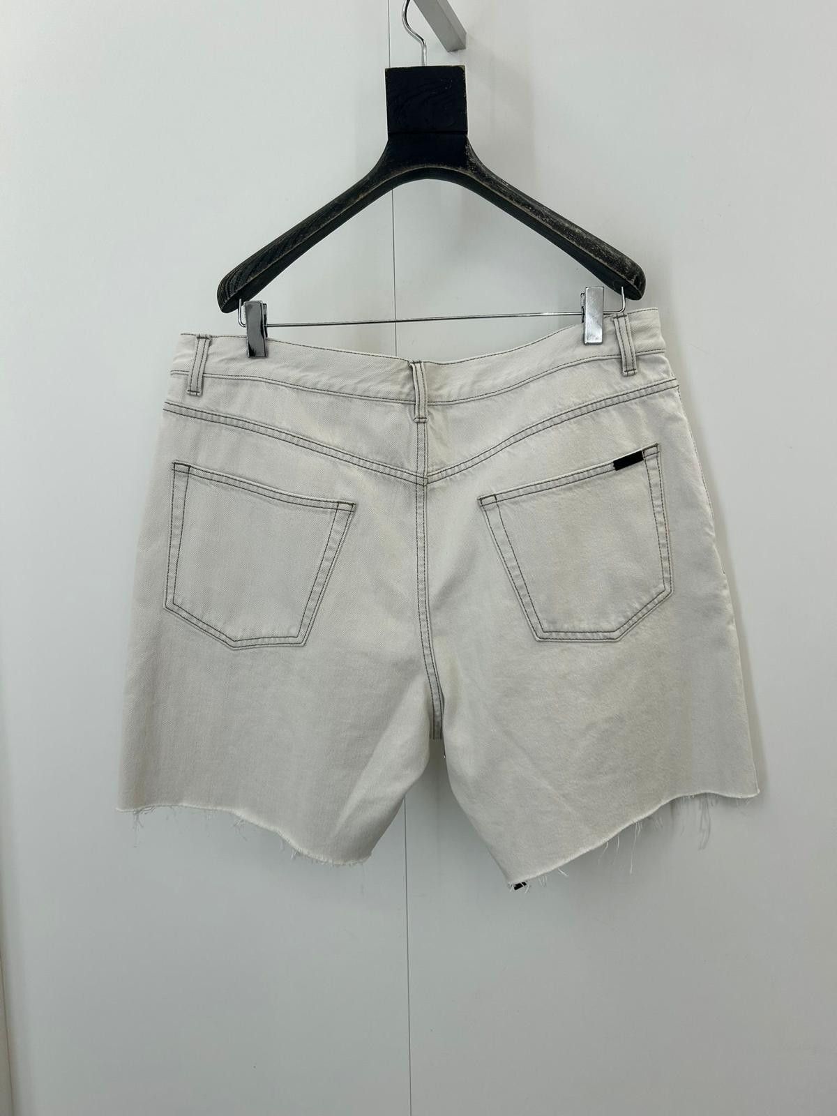 Saint Laurent Paris Five-pocket baggy shorts with raw edge Size US 34 / EU 50 - 2 Thumbnail