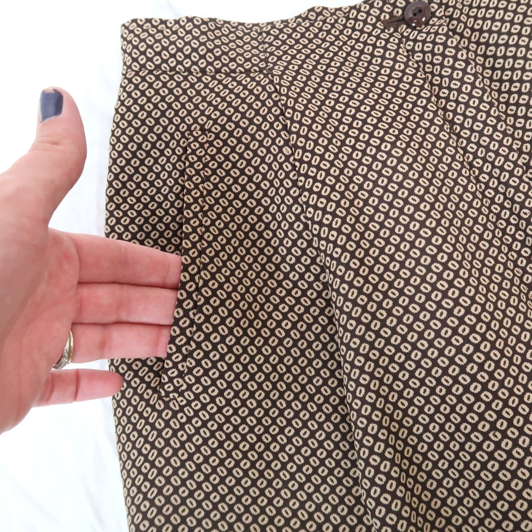 Liz Claiborne VINTAGE Liz Claiborne Pants Geometric Print Brown Tan High Rise Wide-Leg 29" Waist 10 Women's 27" Inseam Dress Pants Size 32" / US 10 / IT 46 - 4 Thumbnail