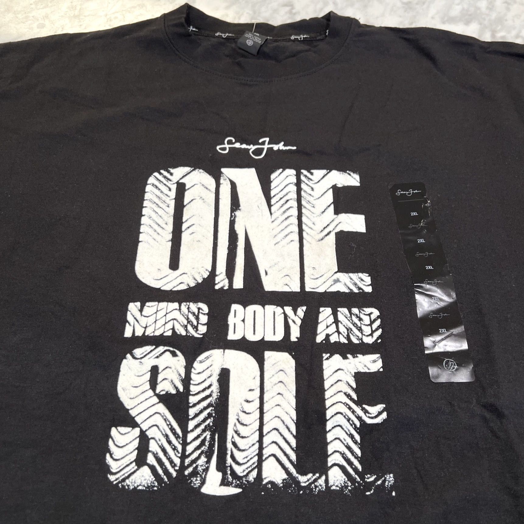 Sean John VINTAGE Sean John Shirt Men XL Graphic 90s Hip Hop One Mind Body Sole Sneaker White on Black NWT Size US XL / EU 56 / 4 - 2 Thumbnail
