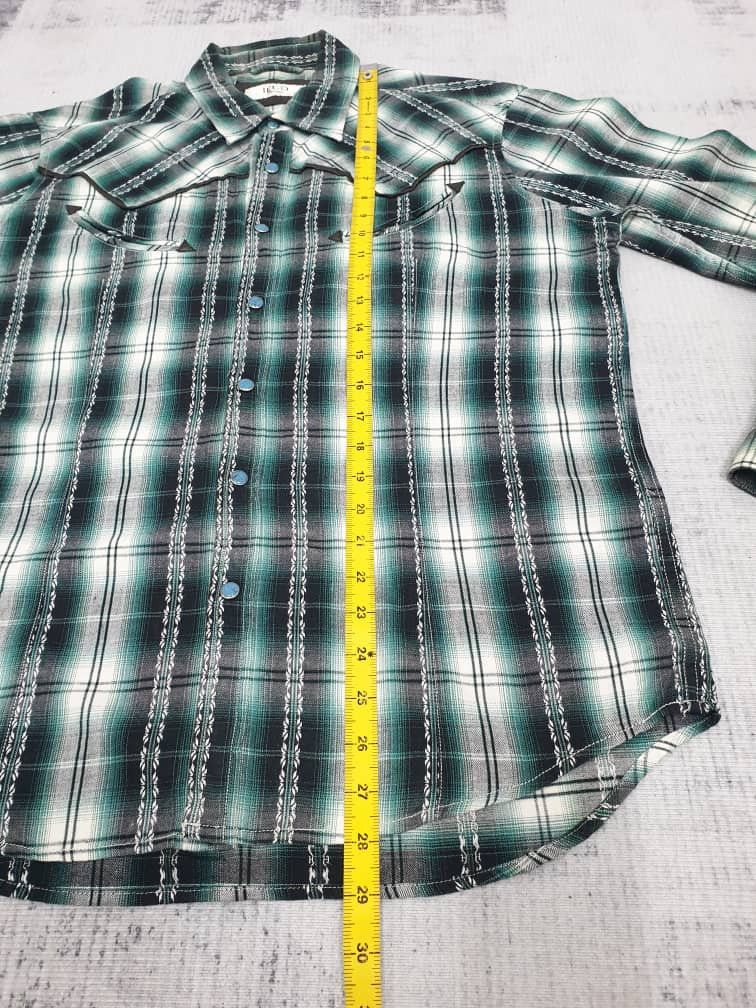Japanese Brand 💥Ikka smile pocket Japanese Western shirt Size US L / EU 52-54 / 3 - 8 Thumbnail