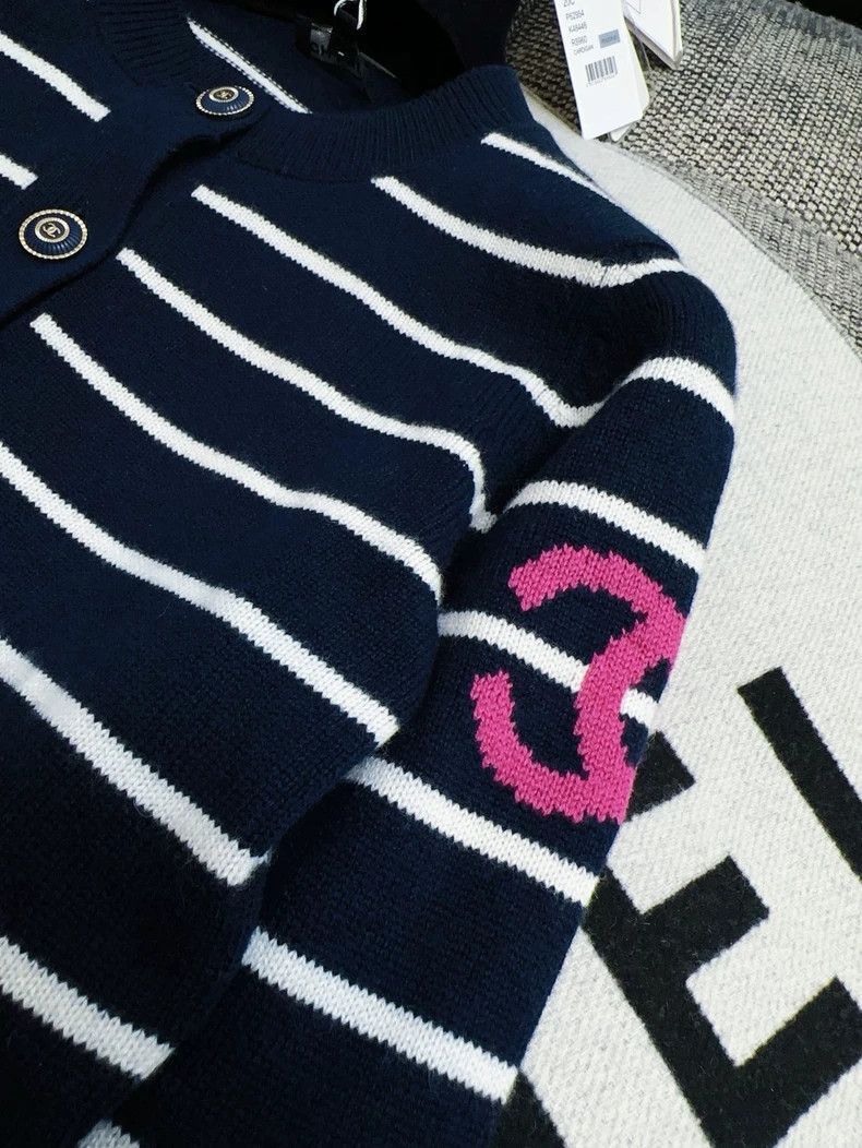 Chanel Chanel 20C Knit Cardigan Coat Blue Multi Size M / US 6-8 / IT 42-44 - 3 Thumbnail