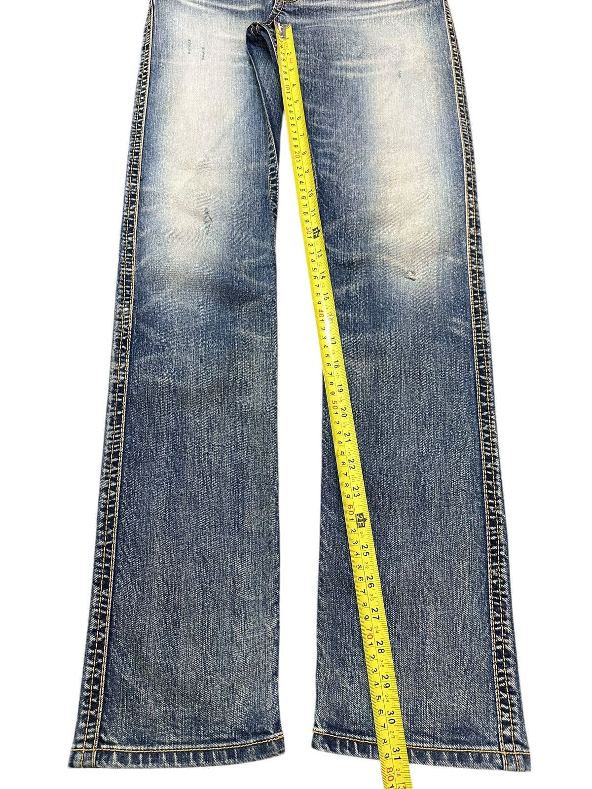 Japanese Brand Vintage Japanese RNA Faded Wash Style Jeans Size US 30 / EU 46 - 13 Thumbnail