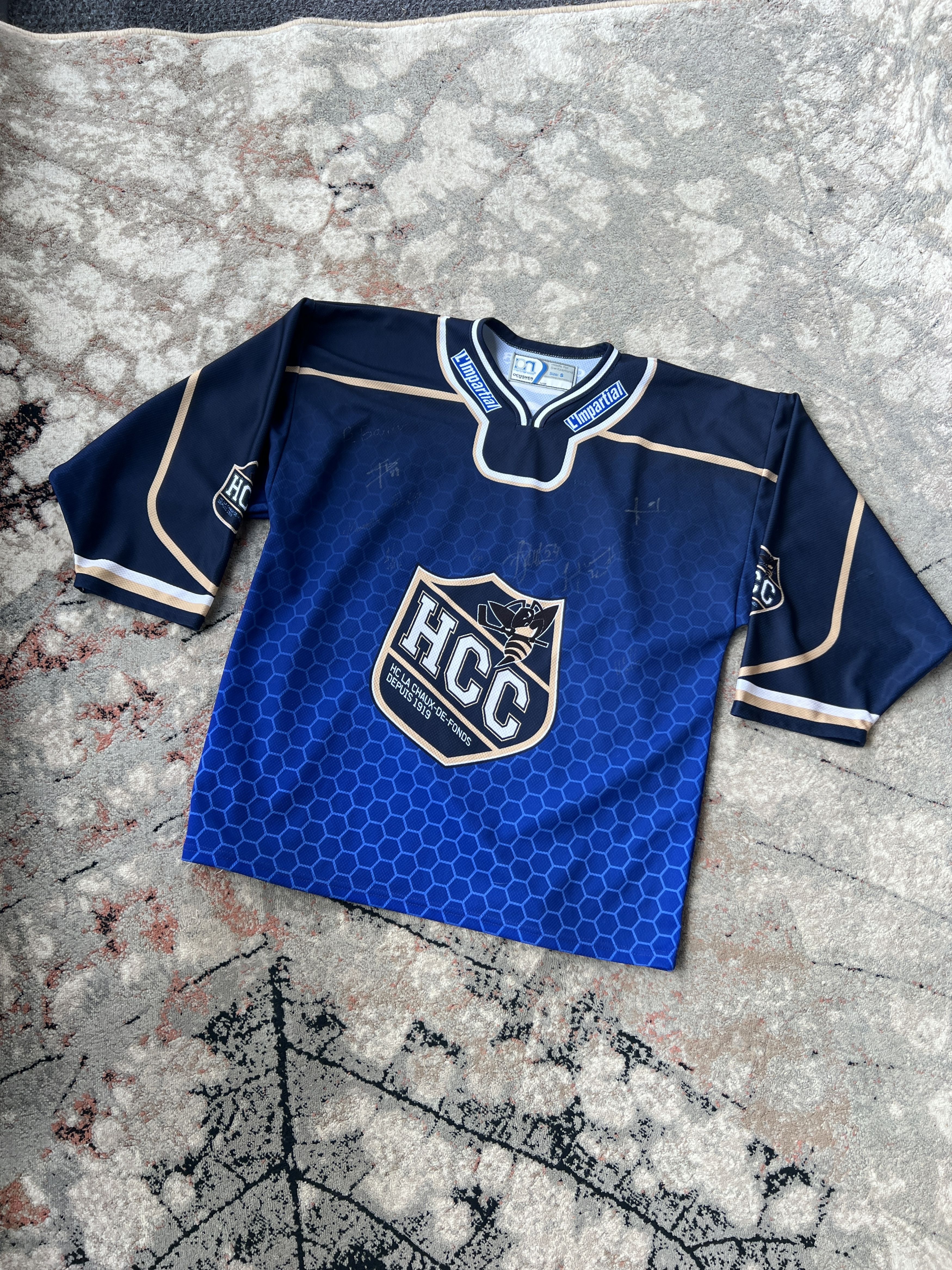 NHL × Vintage HCC Ochsner Hockey Jersey Size US S / EU 44-46 / 1 - 1 Thumbnail