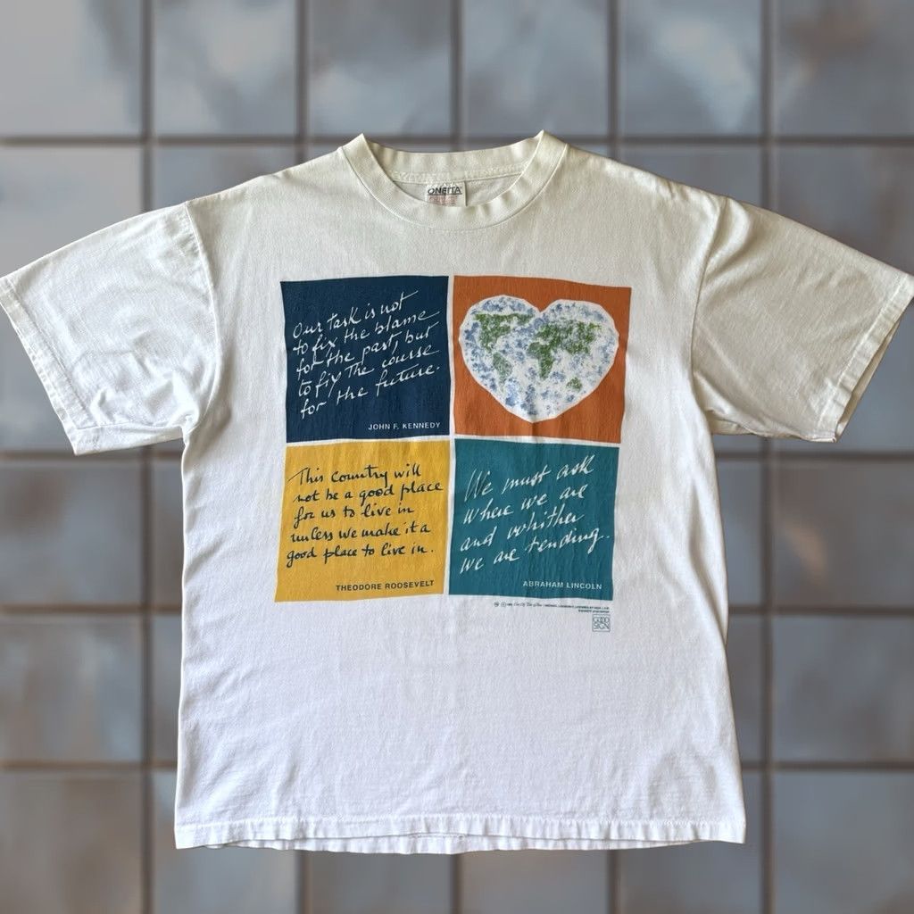 Vintage VINTAGE Earth Shirt Large White 90s Made in USA Peace John F Kennedy MLK Size US L / EU 52-54 / 3 - 1 Thumbnail