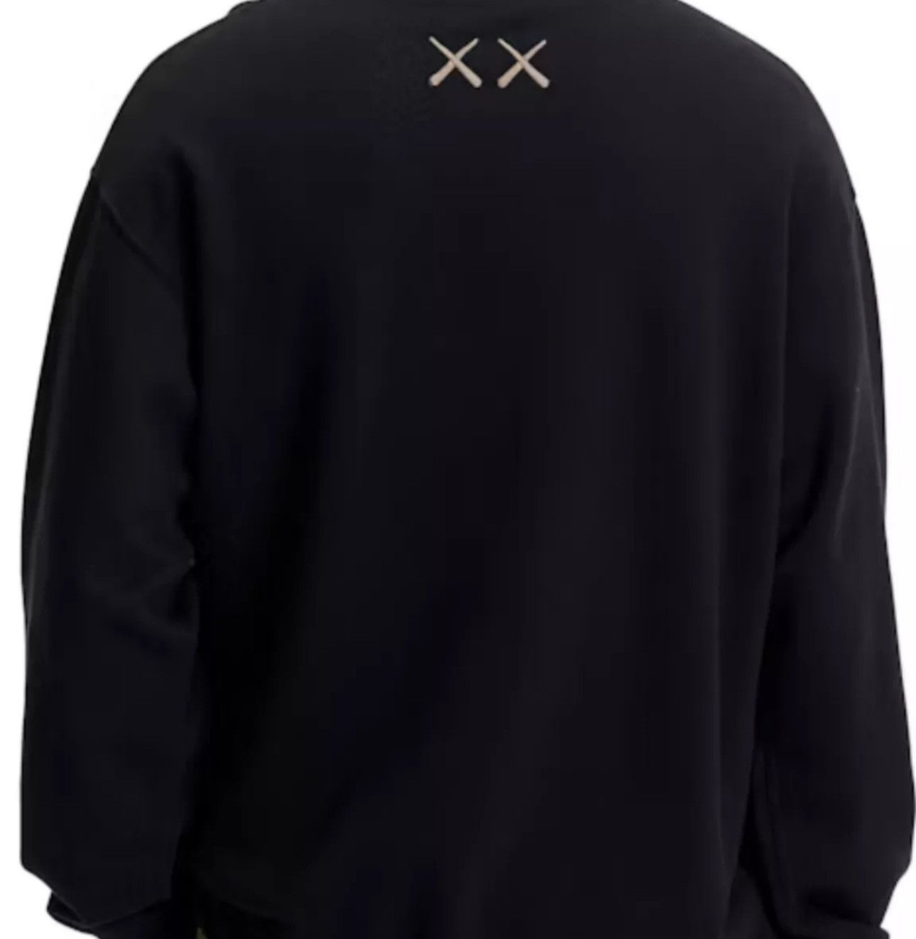 Kaws × Uniqlo Uniqlo x KAWS Long-Sleeve Sweatshir Asian Size M Size US M / EU 48-50 / 2 - 2 Thumbnail