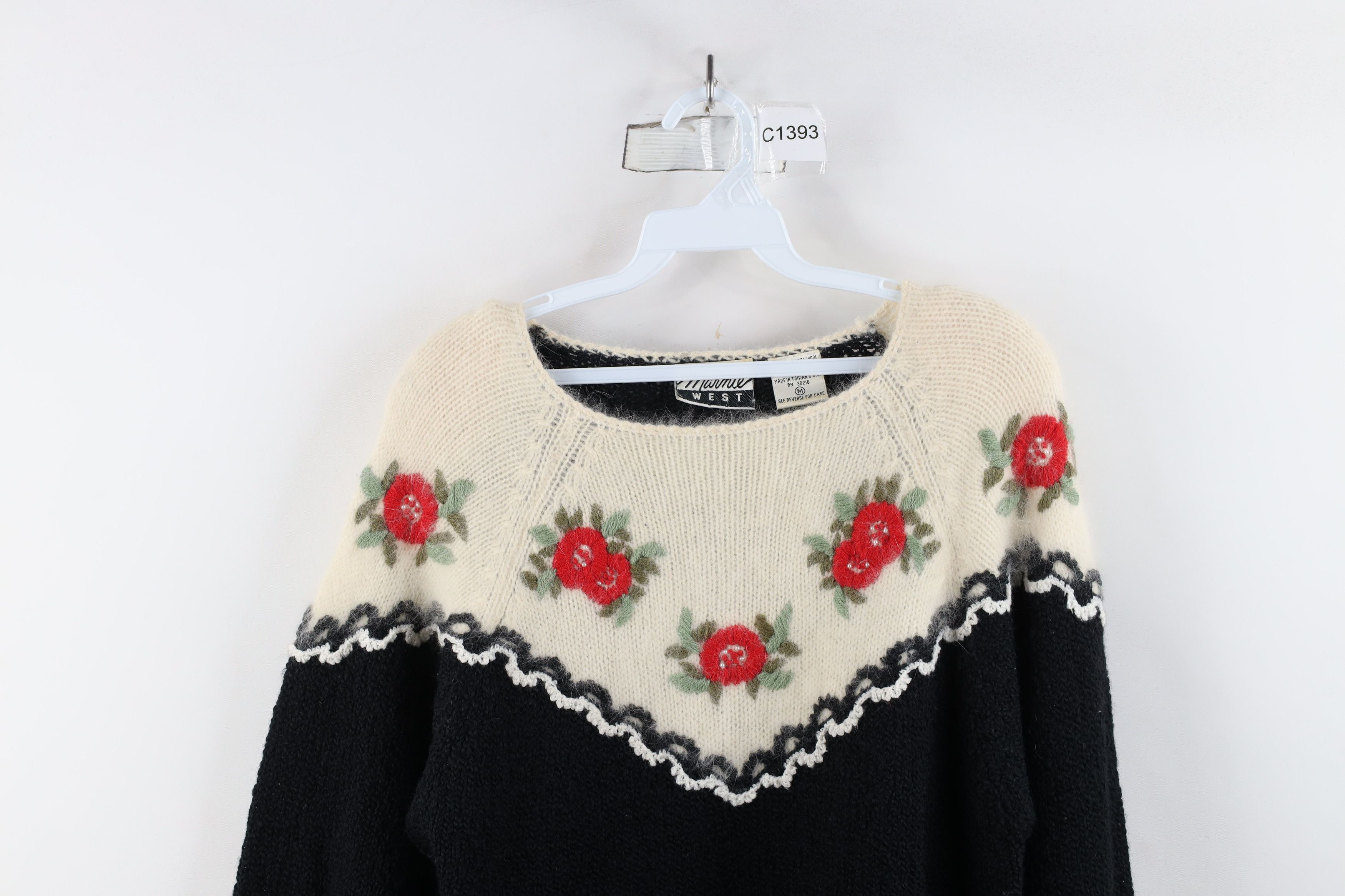 Vintage Vintage 90s Streetwear Rabbit Hair Flower Knit Sweater Size M / US 6-8 / IT 42-44 - 2 Thumbnail