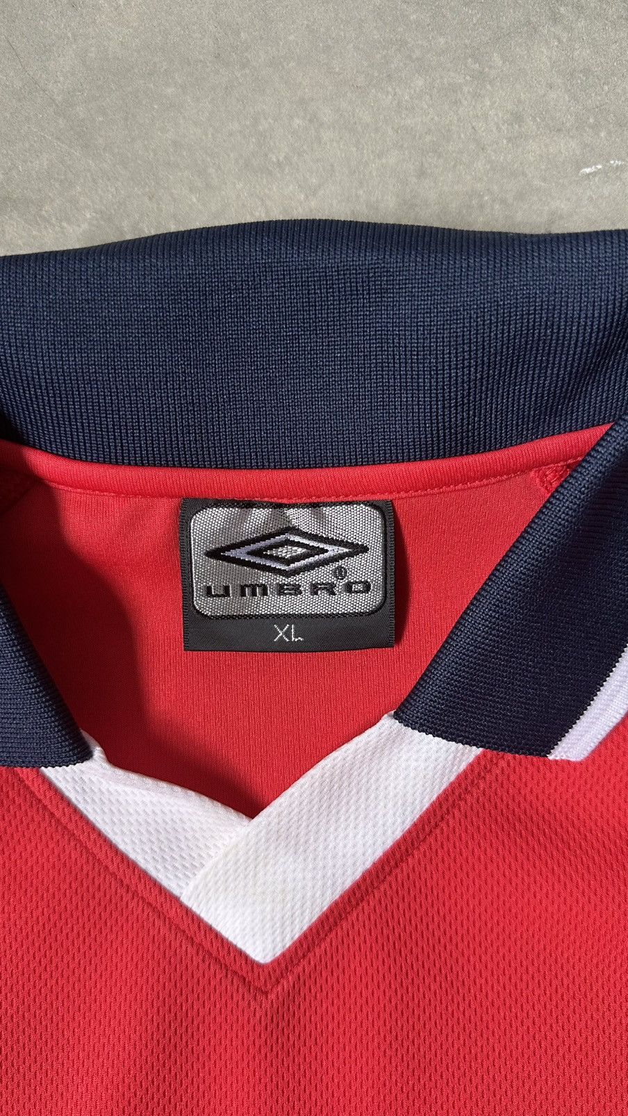 Umbro VINTAGE UMBRO JERSEY ENGLAND TEMPLATE Size US M / EU 48-50 / 2 - 4 Thumbnail
