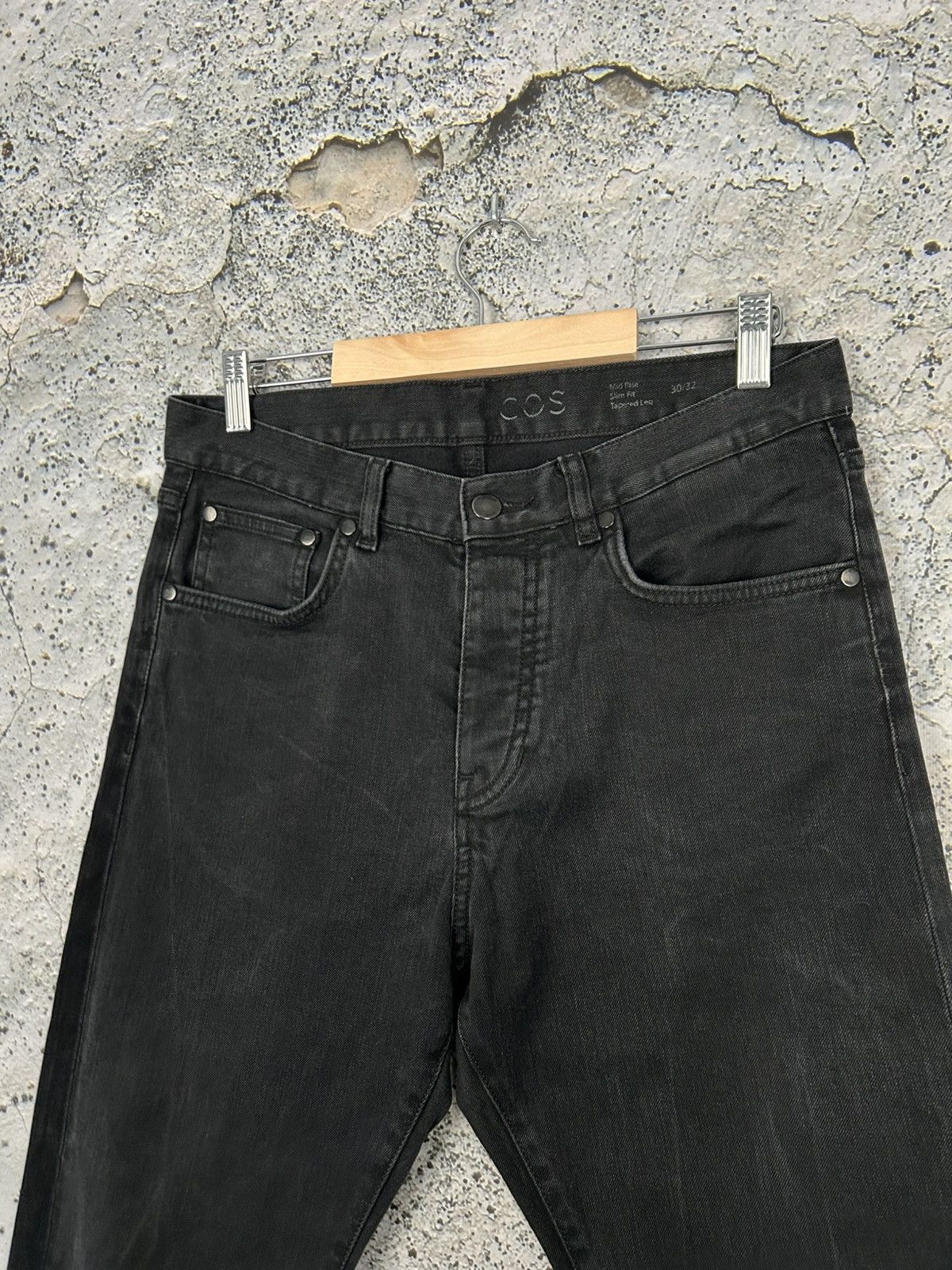 Cos COS Mid Rise Slim Fit Tapered Leg Black Jeans Avant Garde Size US 30 / EU 46 - 4 Thumbnail