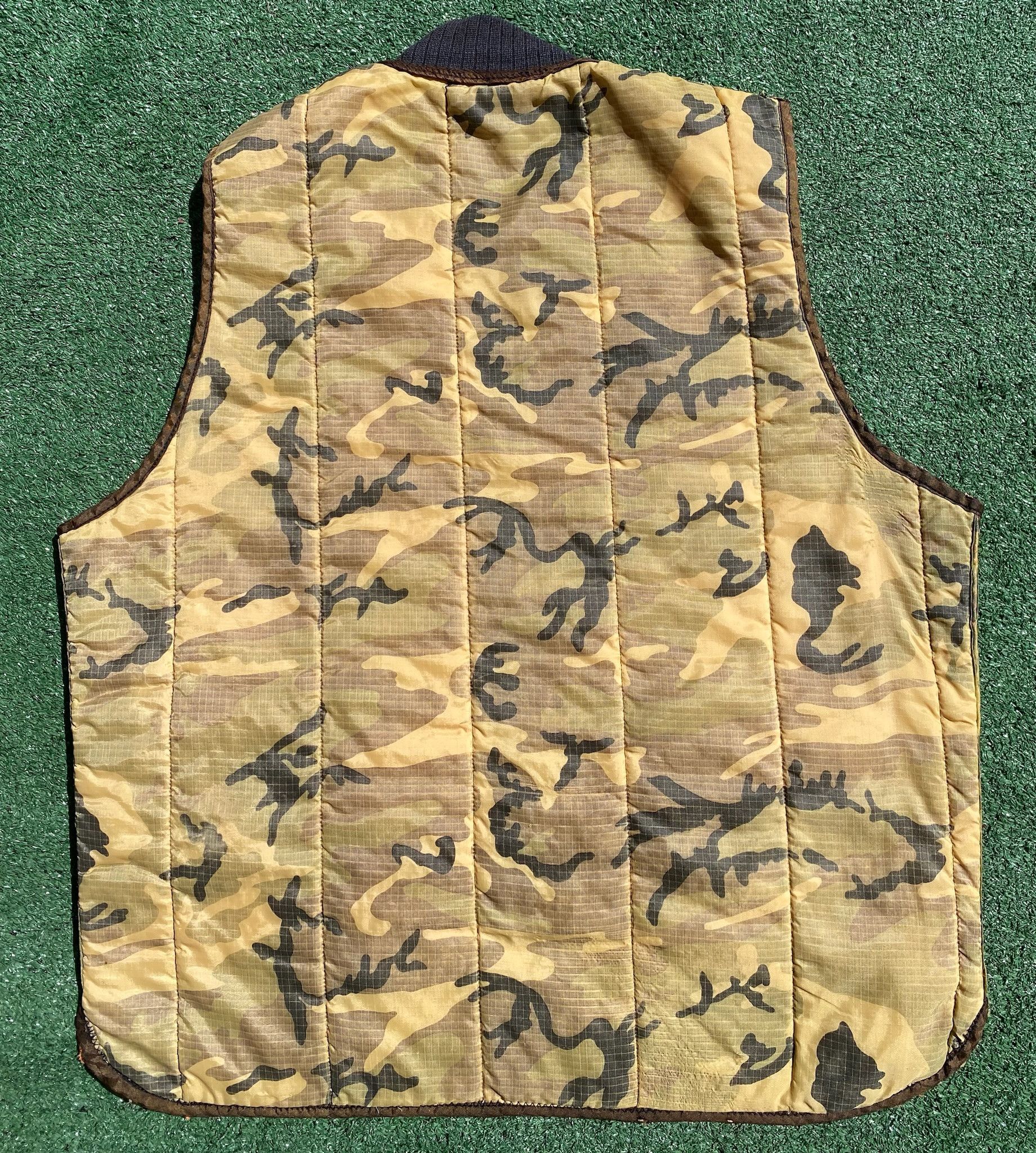 Vintage 80s Orange Camo Camouflage Reversible Distressed Vest Large Size US L / EU 52-54 / 3 - 5 Thumbnail