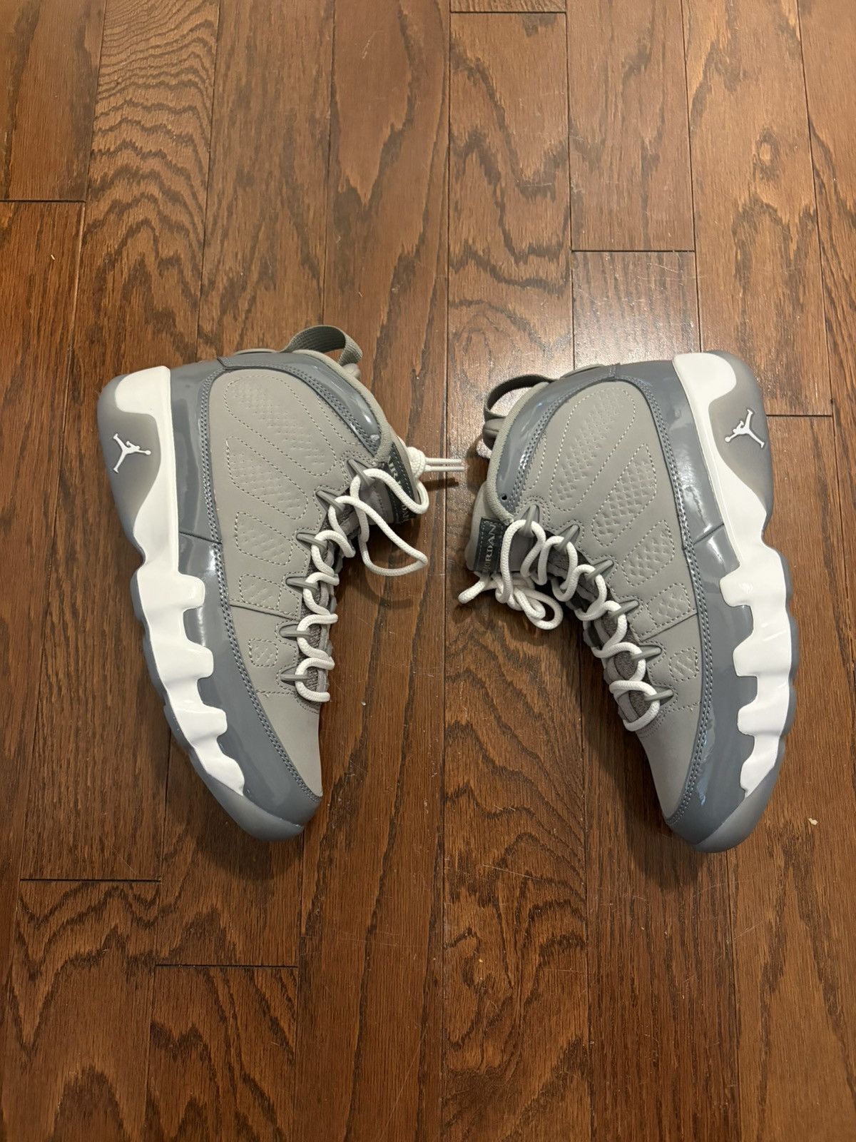 Jordan Brand Air Jordan Cool Grey 9 Size US 5 / EU 37 - 1 Thumbnail