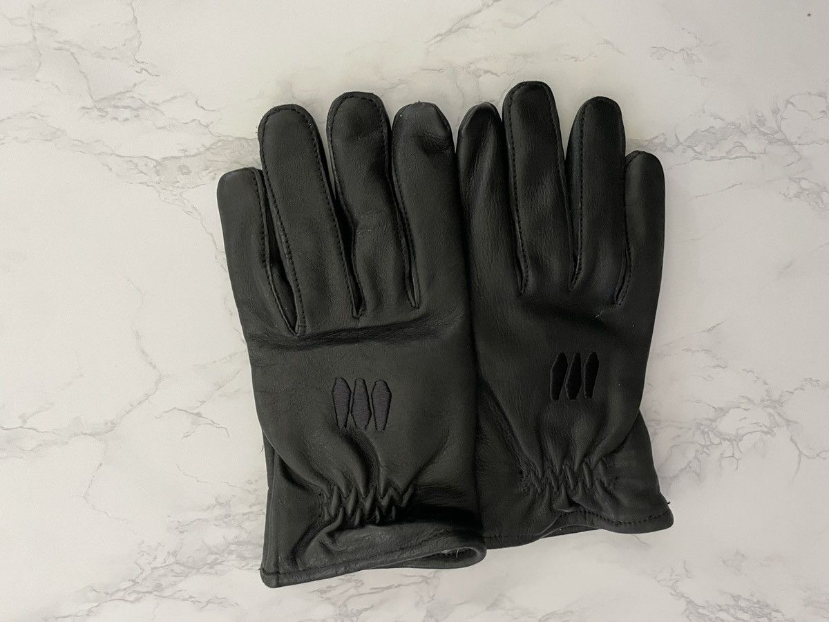 Other Show me the body coffin embroidered mens leather gloves Size ONE SIZE - 2 Thumbnail