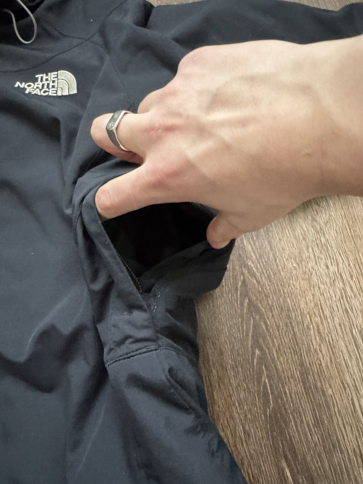 The North Face The North Face women’s XL rain lightweight jacket Size XL / US 12-14 / IT 48-50 - 11 Thumbnail
