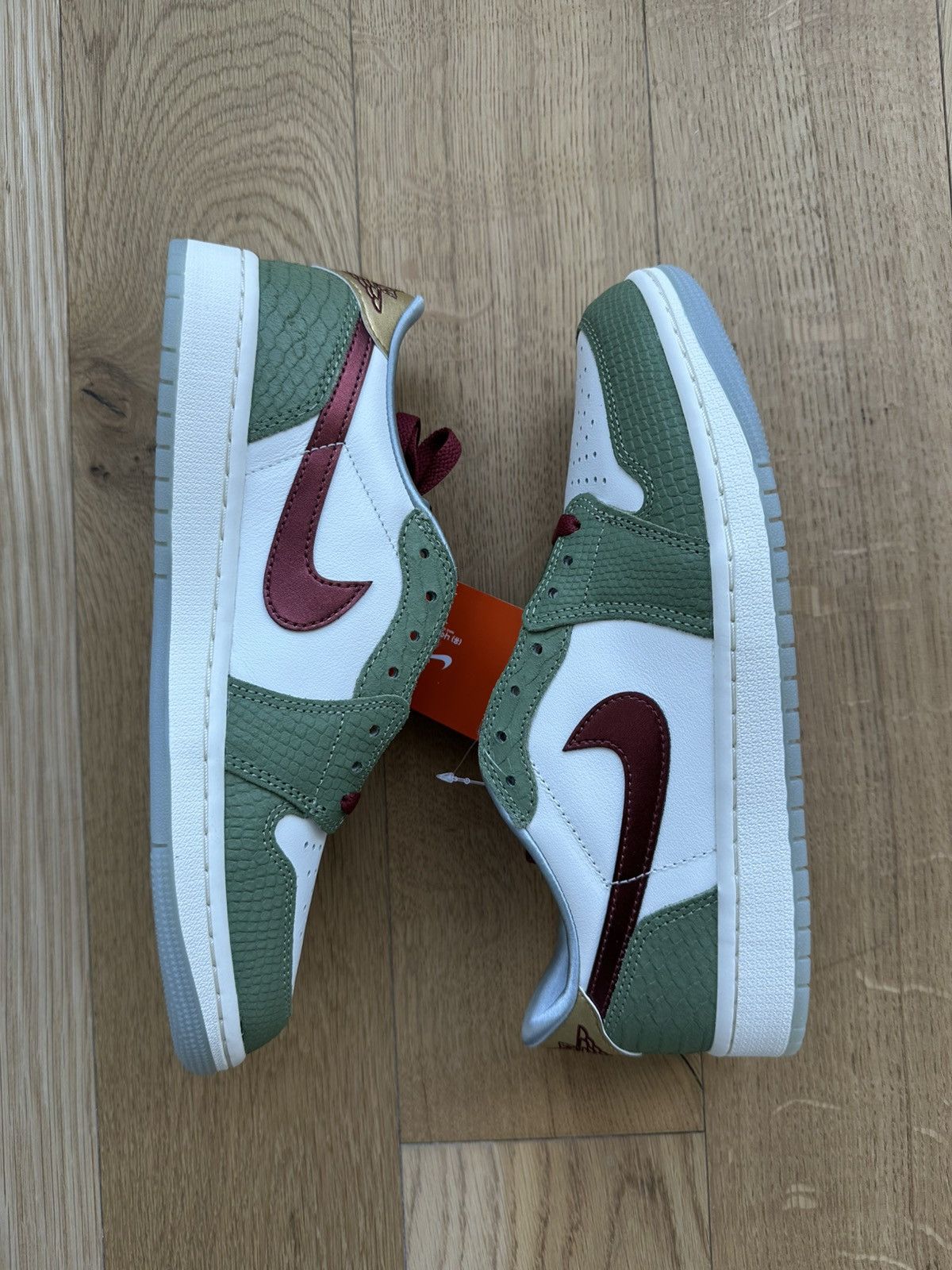 Nike Jordan 1 Retro Low OG - Year of the dragon (2024) Size US 9 / EU 42 - 1 Thumbnail