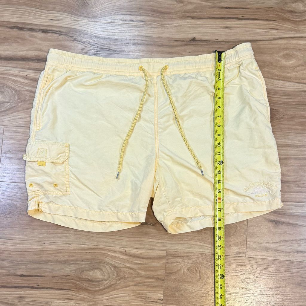Tommy Bahama Tommy Bahama Men’s XL Yellow Swim Trunks Size US 26 / EU 42 - 4 Thumbnail