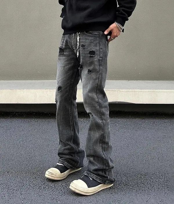 Jean Black Ripped Straight Leg jeans Size US 32 / EU 48 - 1 Thumbnail