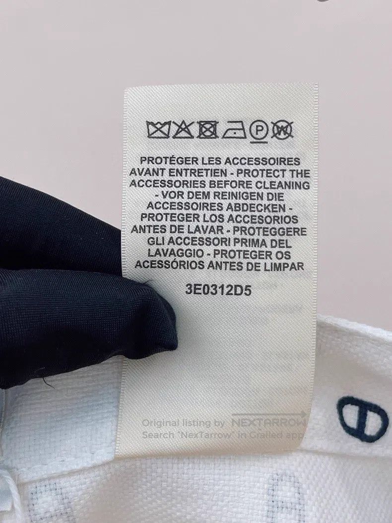 Hermes Hermes White pig nose short skirt Size 42" / US 20 - 5 Thumbnail