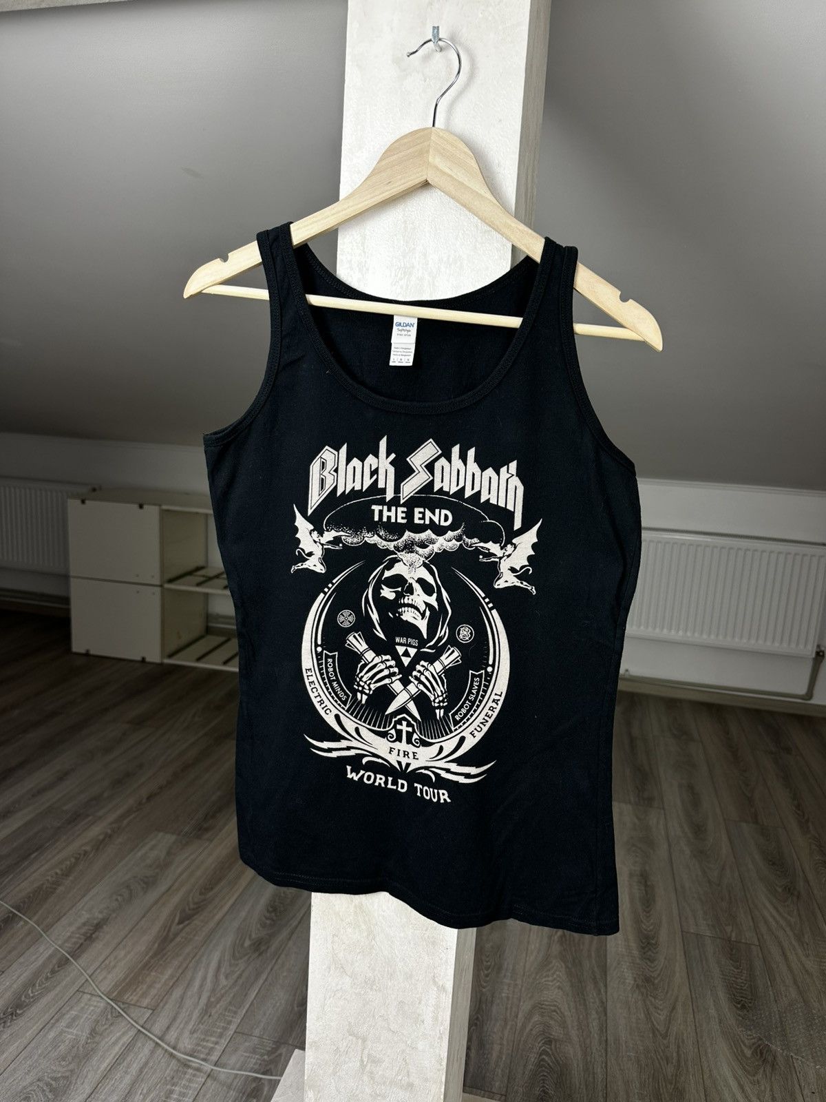 Band Tees Vintage Black Sabbath Sleeveless Top Skulls Size US S / EU 44-46 / 1 - 1 Thumbnail
