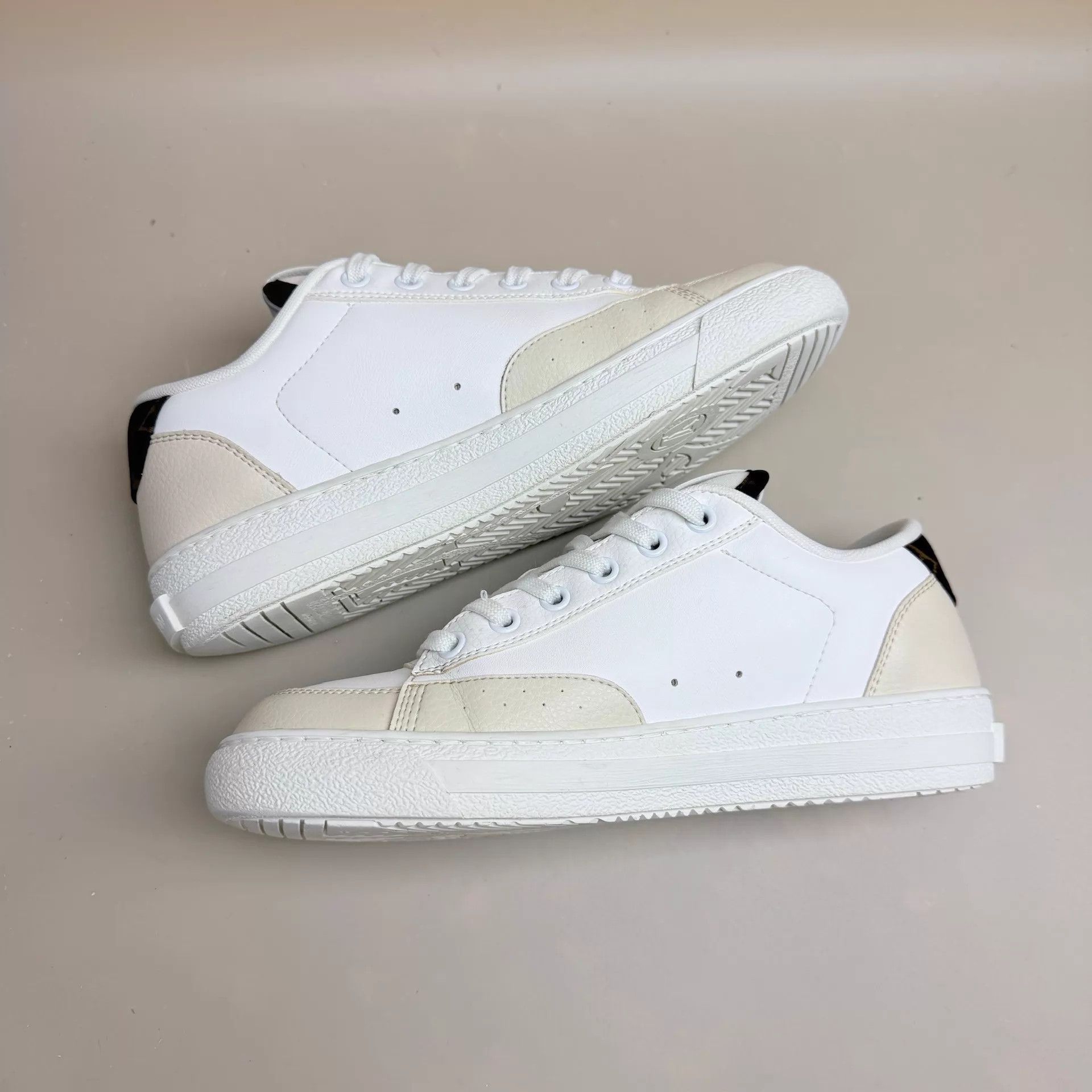 Louis Vuitton LV Charlie White Blue Logo Sneakers 37 95 New Size US 6.5 / IT 36.5 - 5 Thumbnail