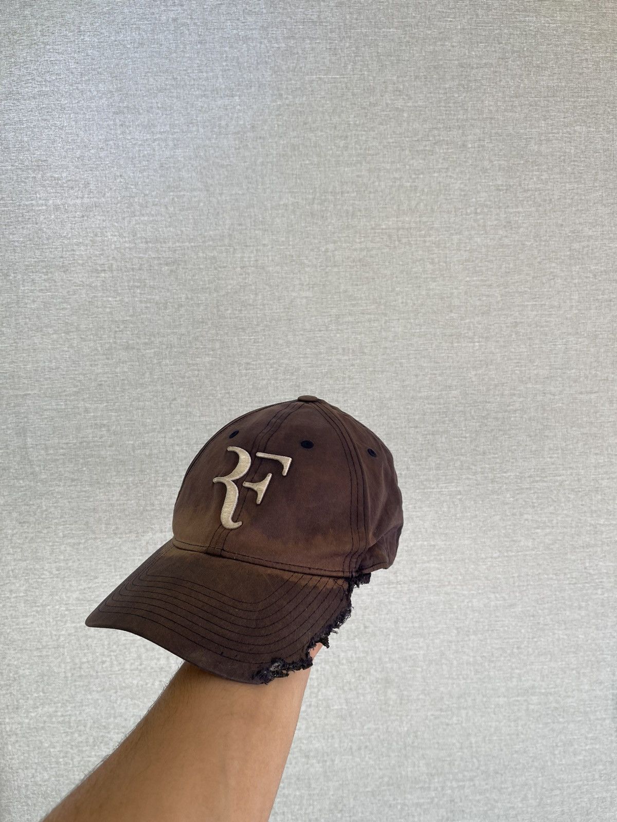 Uniqlo Rare ROGER FEDERER x Uniqlo RF CRAZY DISTRESSED Cap Size ONE SIZE - 1 Thumbnail