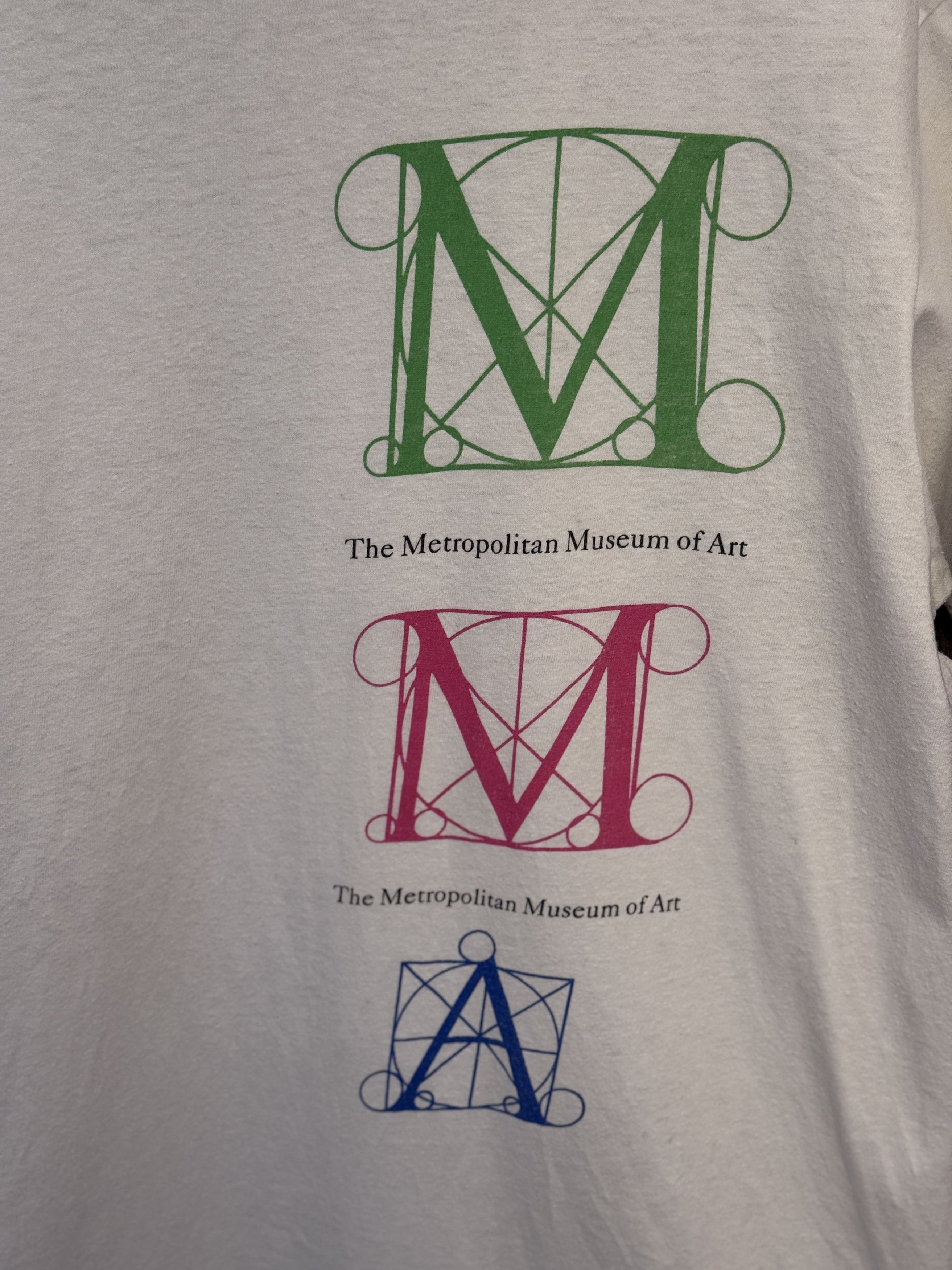 Hanes Vintage 90s Metropolitan Museum of Art Shirt Size US L / EU 52-54 / 3 - 2 Thumbnail
