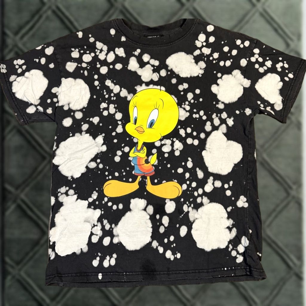 Forever 21 FOREVER 21 Tweety Bird Space Jam Black T-Shirt Medium Unisex Adults M Short Sleeve Shirt Size US M / EU 48-50 / 2 - 1 Thumbnail