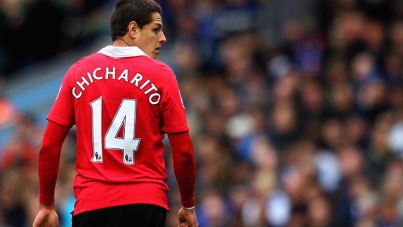 Vintage Manchester United 10/11 home shirt #14 chicharito Size US XL / EU 56 / 4 - 14 Thumbnail