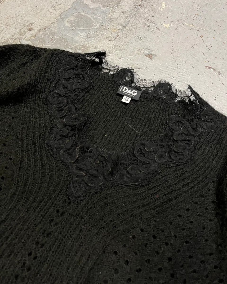Dolce & Gabbana 2000s Dolce & Gabbana Black Wool V Neck Classy Sweater Size L / US 10 / IT 46 - 5 Thumbnail