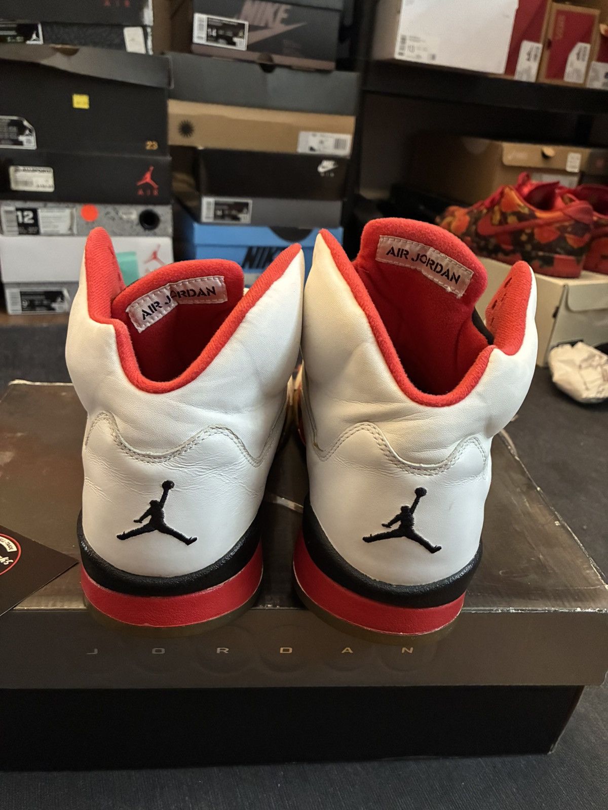 Jordan Brand Jordan 5 fire red 2006 Size US 11.5 / EU 44-45 - 5 Thumbnail