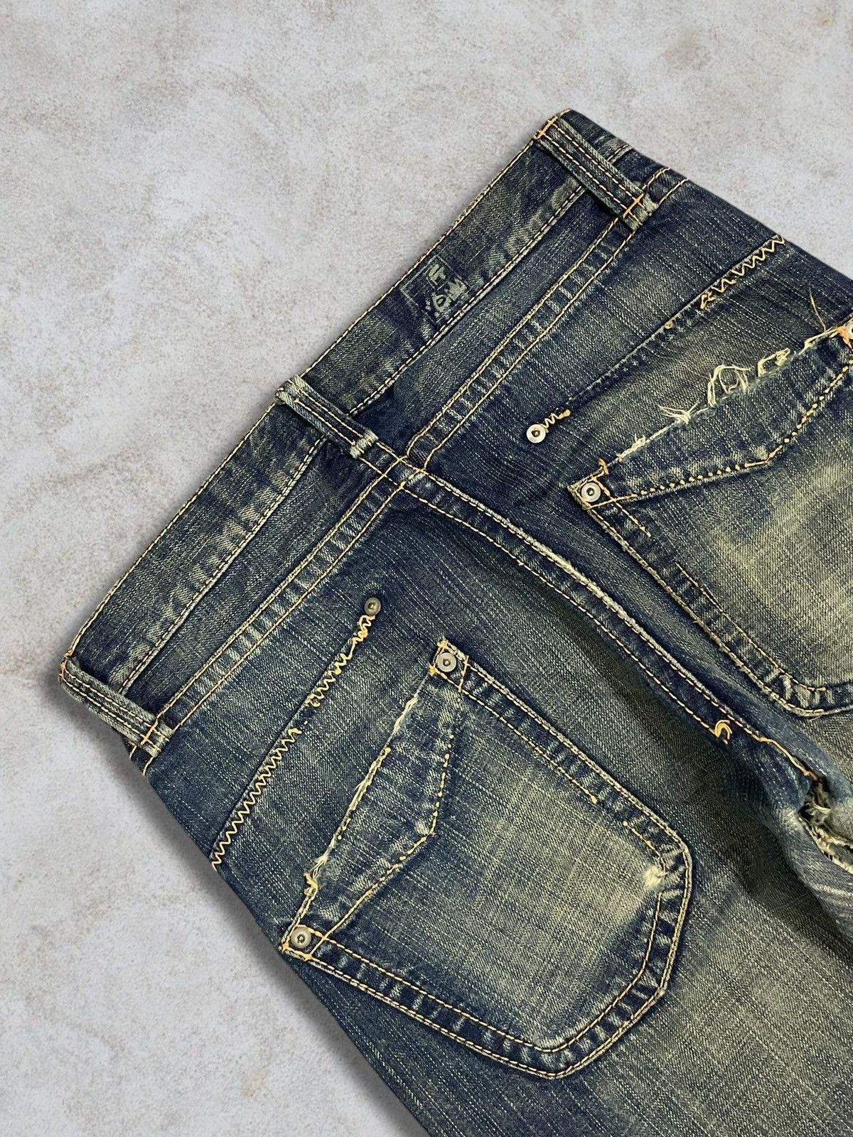 GOSTAR DE FUGA Keiji Itakura Japan Denim Mud Wash Button-Fly Frayed Jeans Size US 31 - 7 Thumbnail