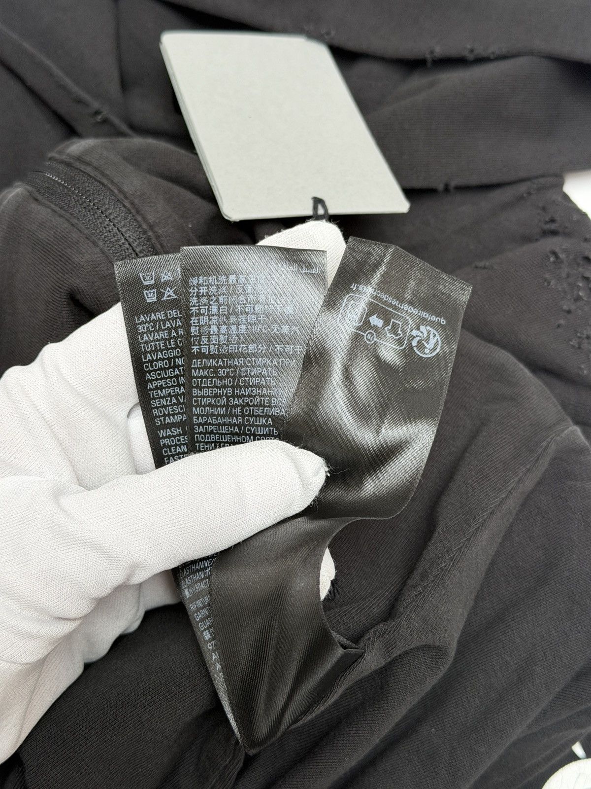 Balenciaga Balenciaga Antique Logo Print Peeling Stretch Zip Up Hoodie Size US XS / EU 42 / 0 - 14 Thumbnail