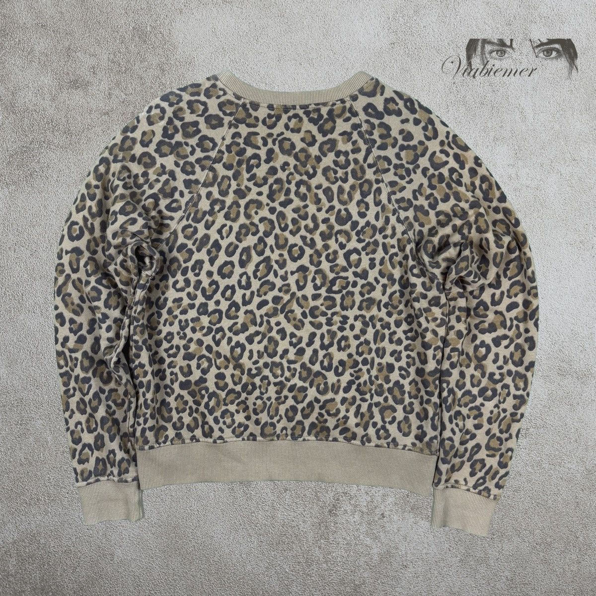 Saint Laurent Paris Saint Laurent Paris leopard print crewneck Size US M / EU 48-50 / 2 - 5 Thumbnail