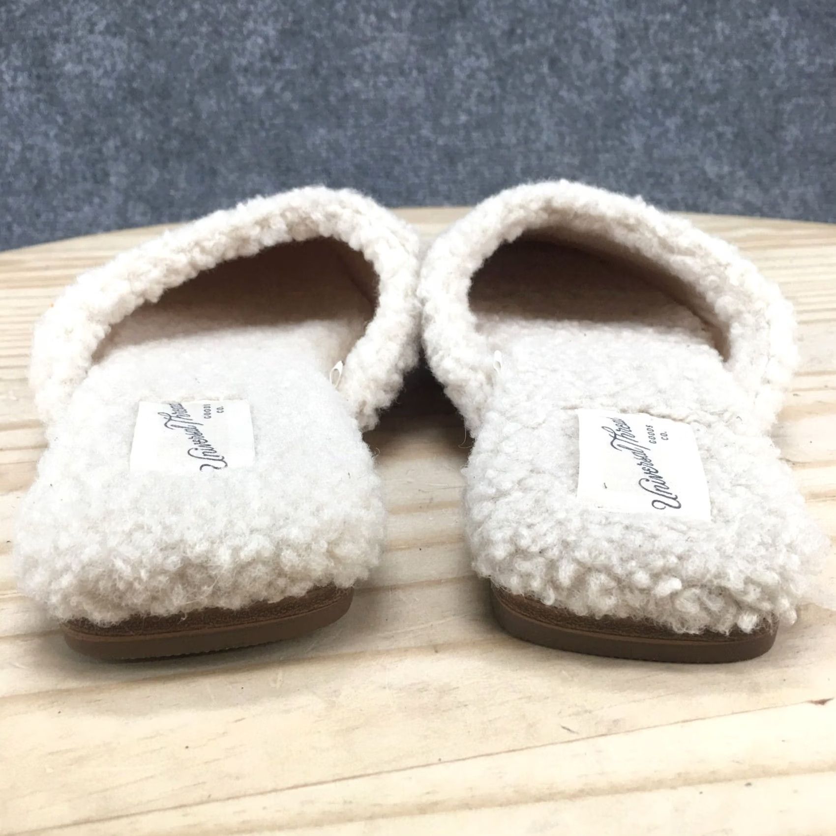 Vintage Universal Thread Mules Womens 10 White Faux Fur Almond Toe Slip On Size US 10 / IT 40 - 7 Thumbnail