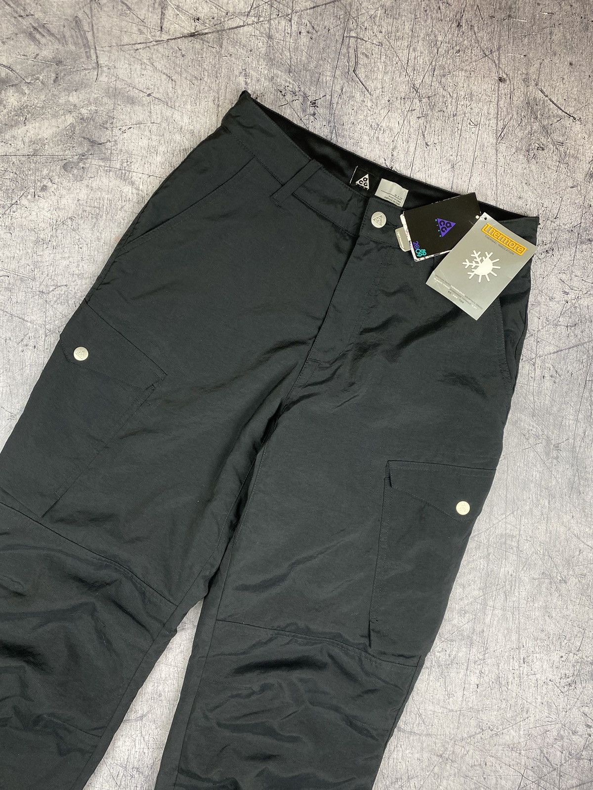Nike Vintage Nike ACG Cargo Pants Outdoor Life Size 28 Size US 28 / EU 44 - 3 Thumbnail
