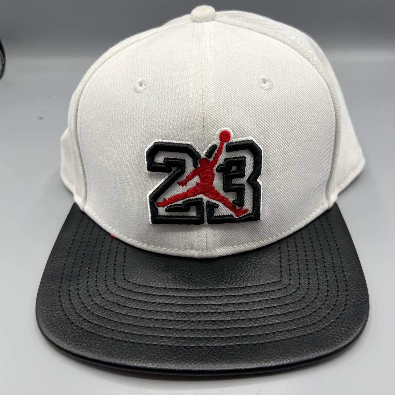 Jordan Brand Air Jordan 23 Hat Men Embroidered Logo Jumpman Snap Back Cap Size ONE SIZE - 1 Thumbnail