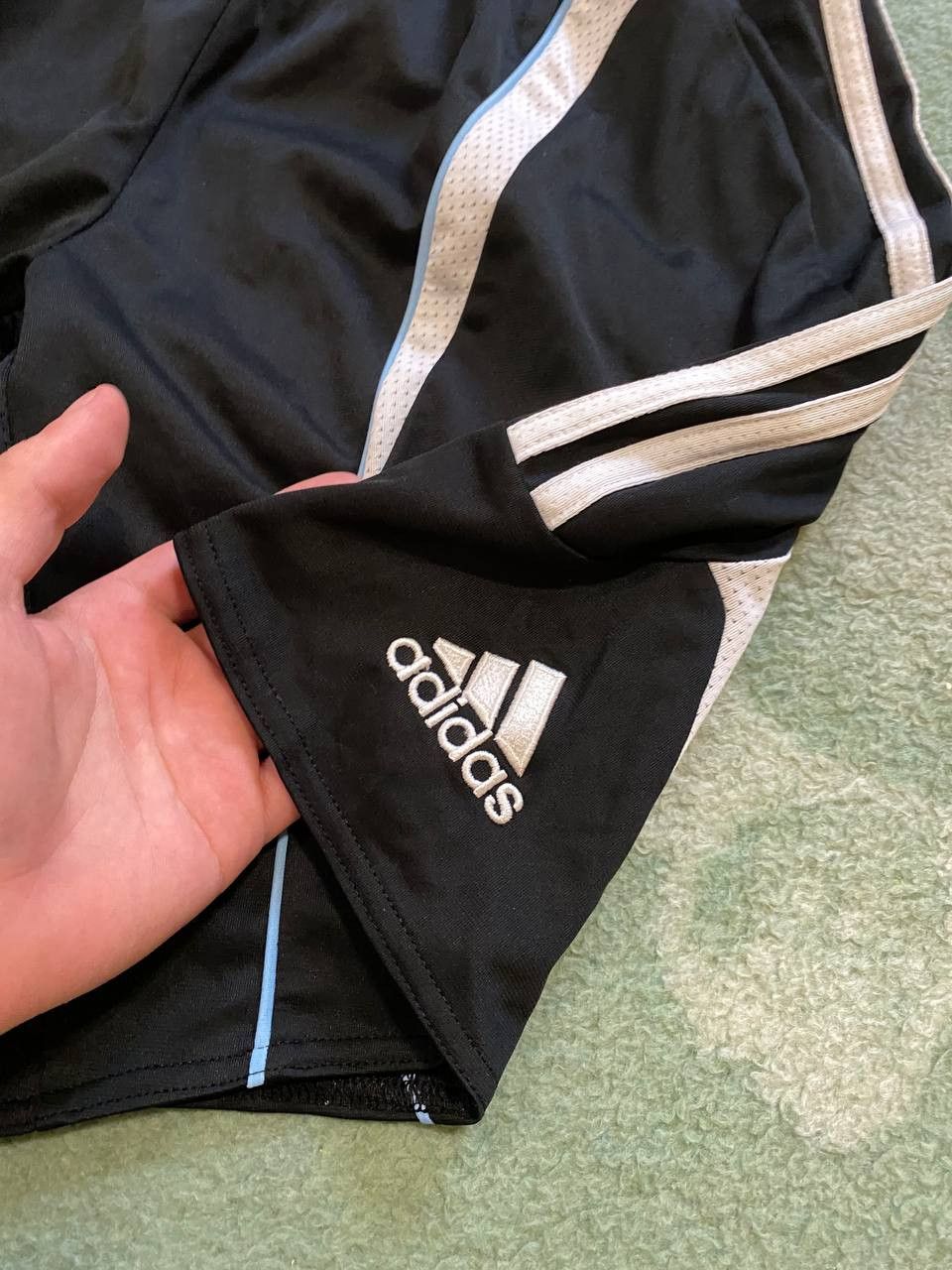 Adidas Vintage Adidas shorts streetwear y2k Size US 36 / EU 52 - 5 Thumbnail