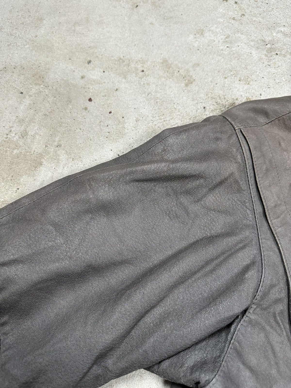 Japanese Brand Vintage y2k Grey Genuine Leather Jacket Size US M / EU 48-50 / 2 - 4 Thumbnail