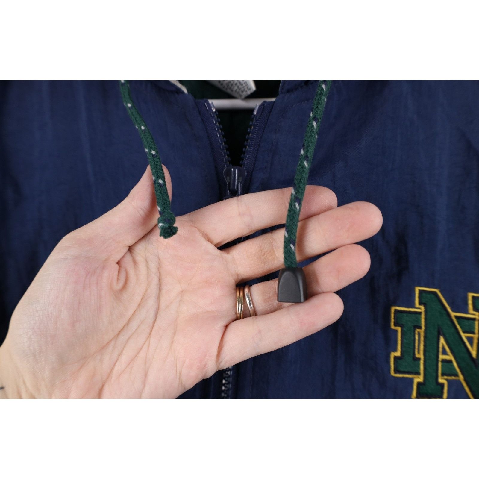 Vintage Vintage 90s Notre Dame University Half Zip Hooded Jacket Size US L / EU 52-54 / 3 - 4 Thumbnail