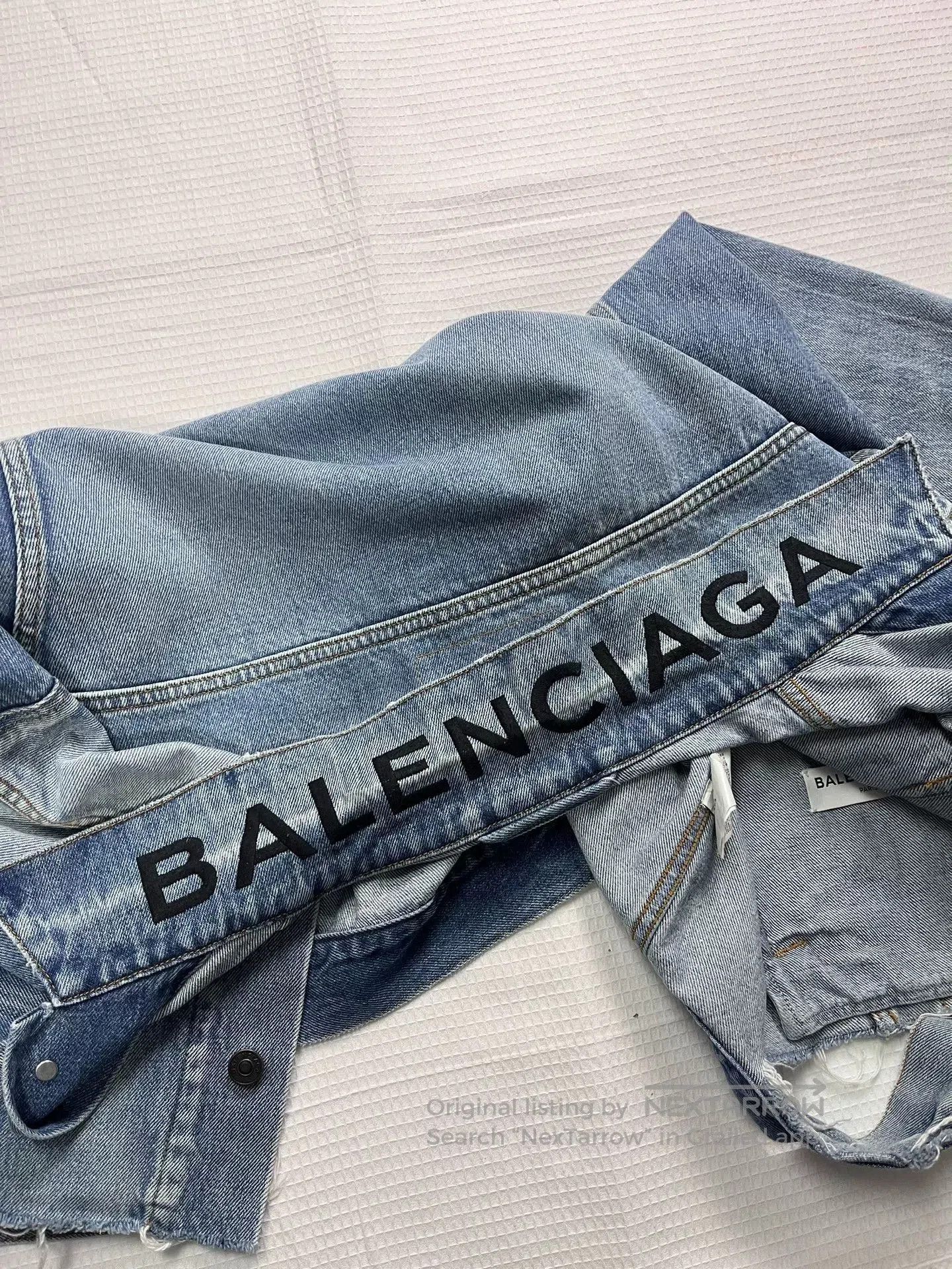 Balenciaga Balenciaga Collar Letter Distressed Denim Jacket. Size XXS / US 00 / IT 34 - 9 Thumbnail