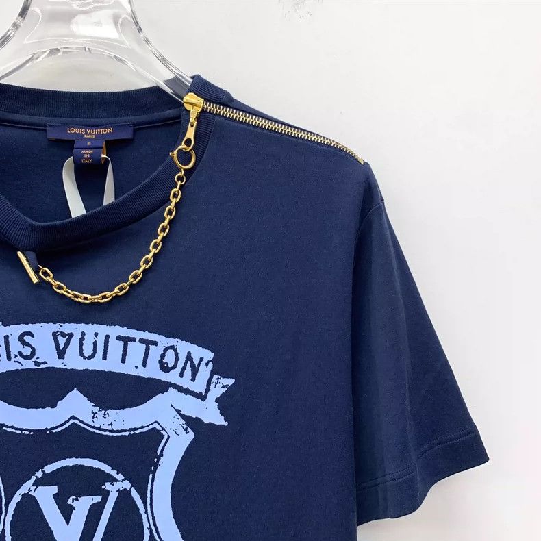 Louis Vuitton Louis Vuitton Navy logo graphic printed chain cotton crew Size S / US 4 / IT 40 - 3 Thumbnail