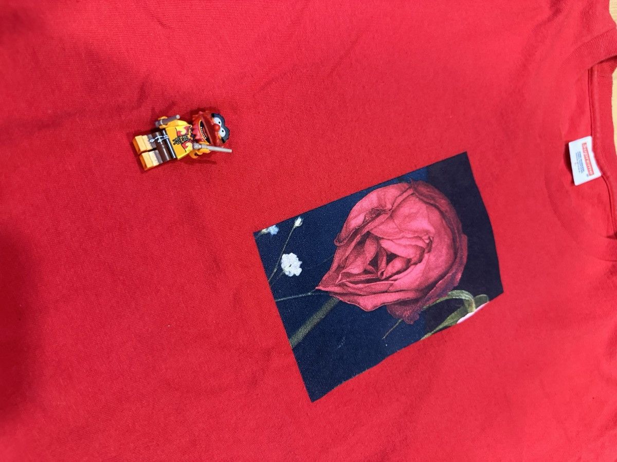 Supreme Akari Rose Red Supreme Tee Large Size US L / EU 52-54 / 3 - 7 Thumbnail