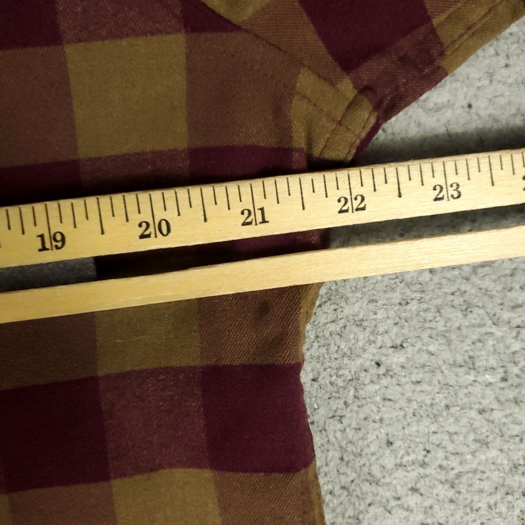 Lululemon Lululemon Shirt Mens Large Brown Burgundy Check Flannel Button Up Long Sleeve Size US L / EU 52-54 / 3 - 6 Thumbnail