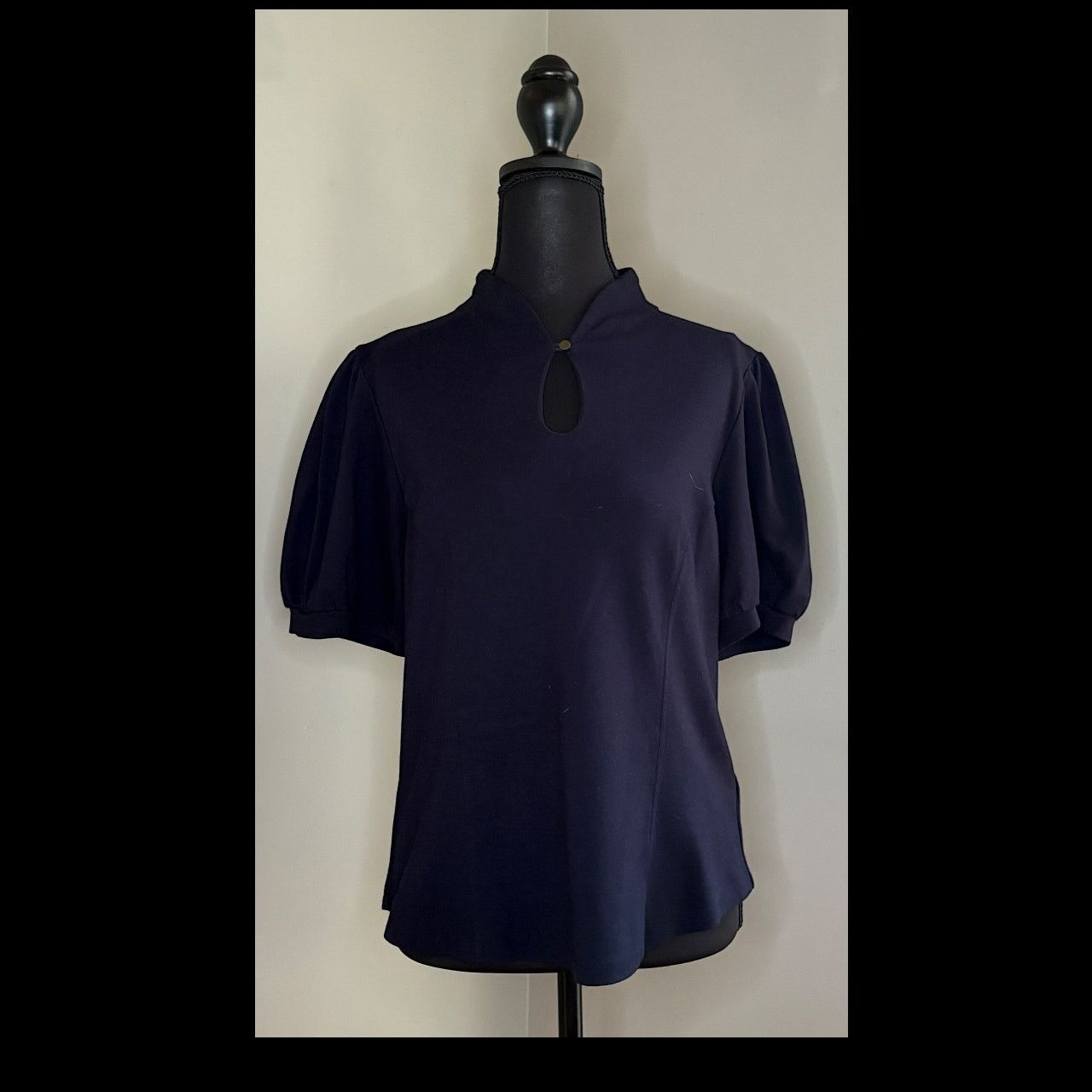 Anthropologie Anthropologie Blouse with Mandarin Collar and Cap Sleeves Size M / US 6-8 / IT 42-44 - 2 Thumbnail