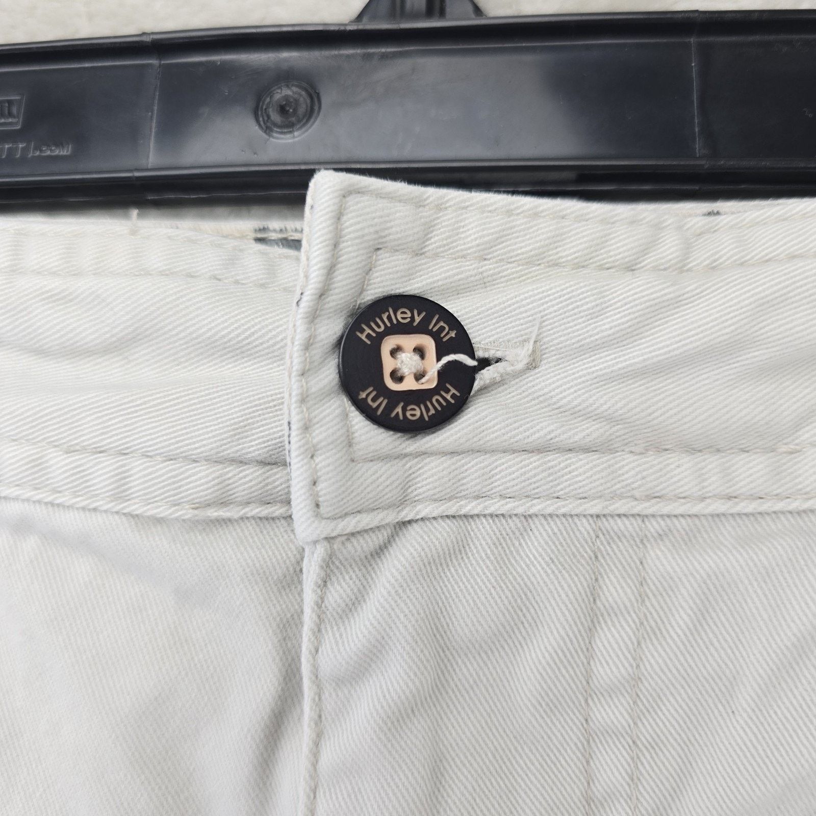 Hurley Vintage Hurley Shorts Men 33x10 Ivory Cargo Skater Y2K Surf Size US 33 - 3 Thumbnail